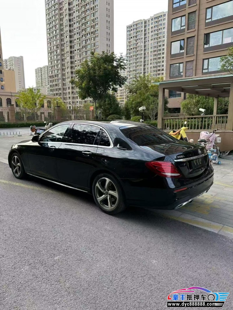 19年奔驰E轿车抵押车出售
