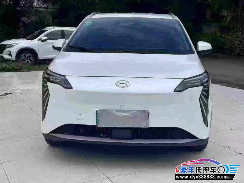 抵押车出售25年埃安Y70轿车