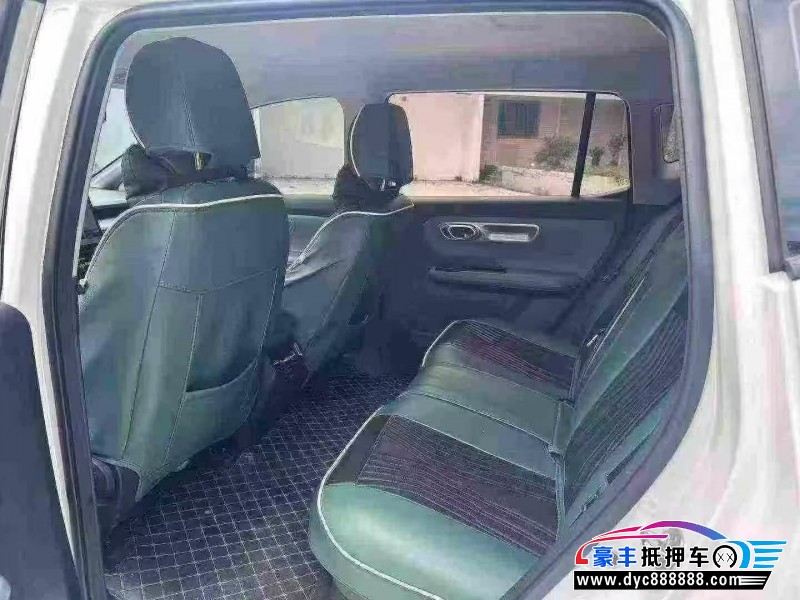 25年埃安Y70轿车抵押车出售