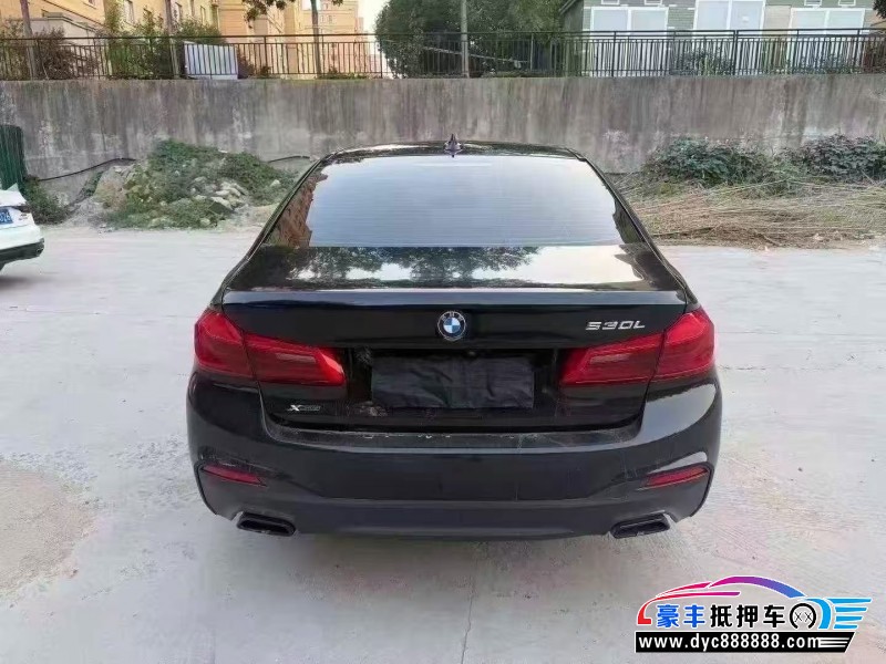 20年宝马5系轿车抵押车出售
