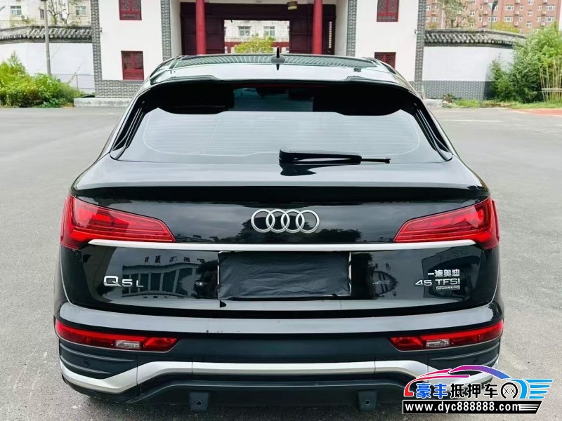 21年奥迪Q5轿车抵押车出售