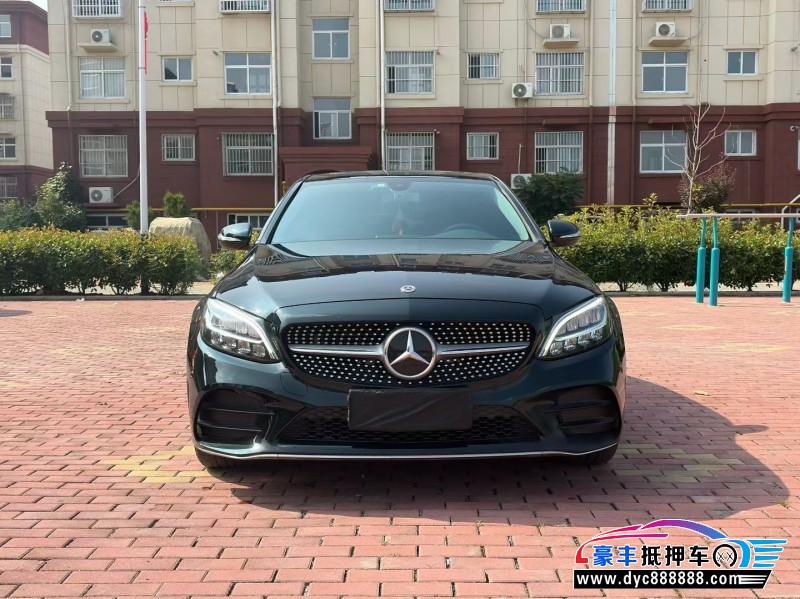 20年奔驰C轿车抵押车出售