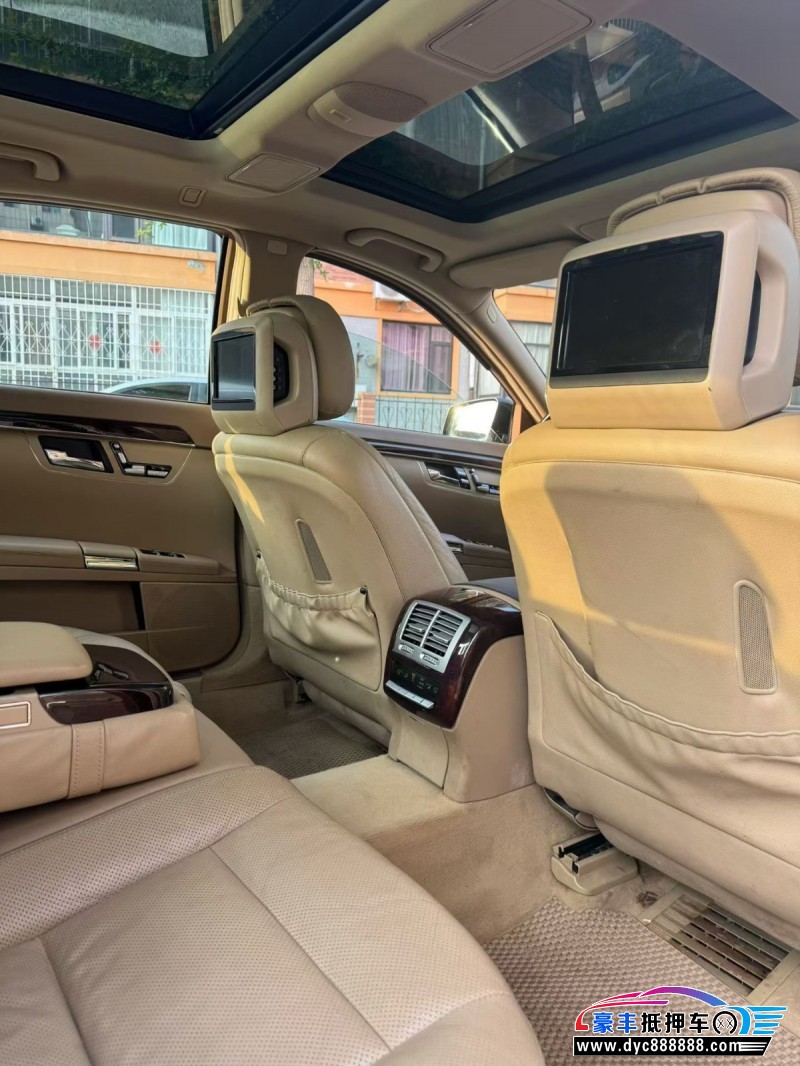 10年奔驰S轿车抵押车出售