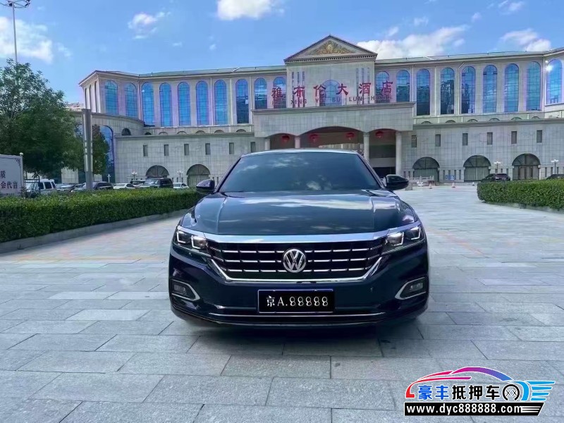 抵押车出售19年大众帕萨特轿车