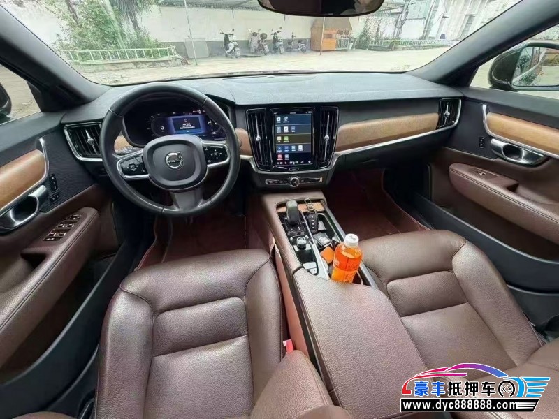 22年沃尔沃S90轿车抵押车出售