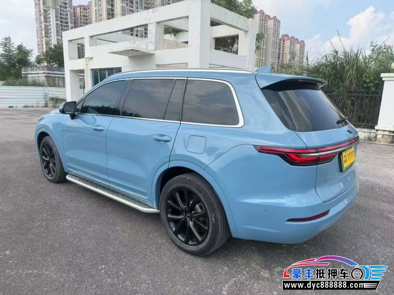 21年理想ONE轿车抵押车出售