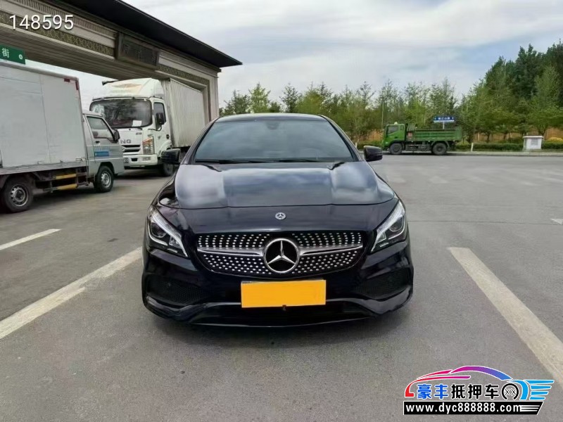 17年奔驰CLA轿车抵押车出售