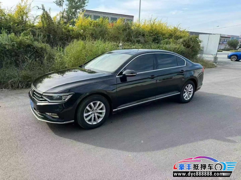 22年大众迈腾轿车抵押车出售