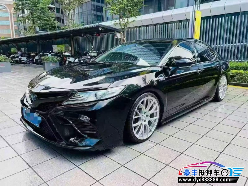 18年丰田凯美瑞轿车抵押车出售