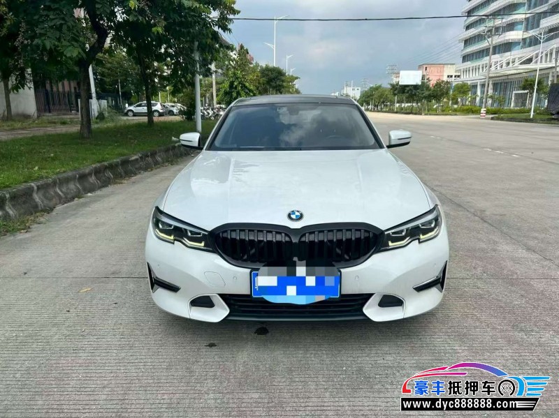 20年宝马3系轿车抵押车出售