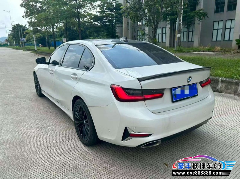 20年宝马3系轿车抵押车出售