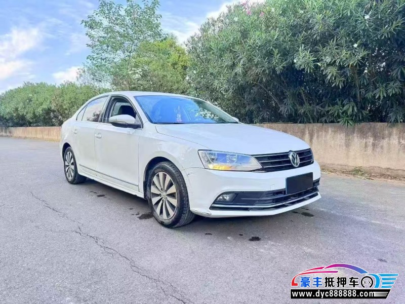 17年大众速腾轿车抵押车出售