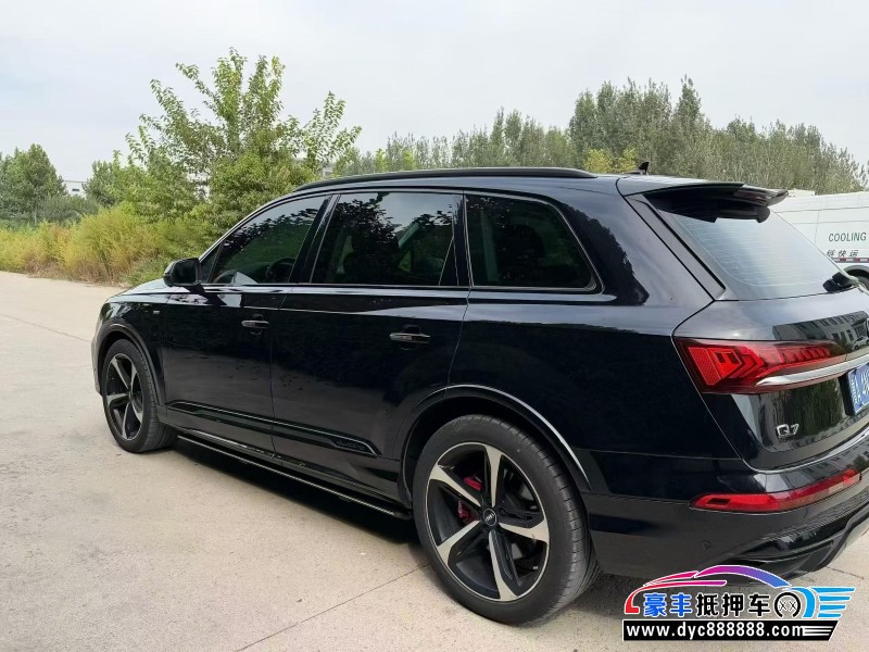 21年奥迪Q7轿车抵押车出售