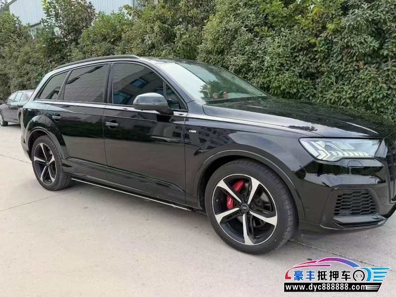 21年奥迪Q7轿车抵押车出售