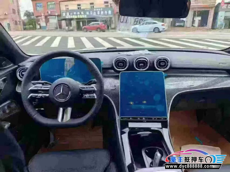 26年奔驰C轿车抵押车出售