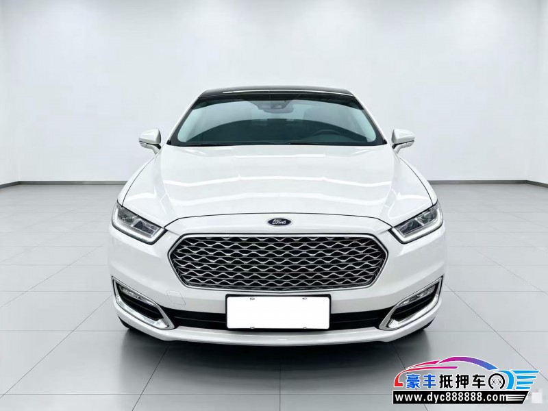 17年福特金牛座轿车