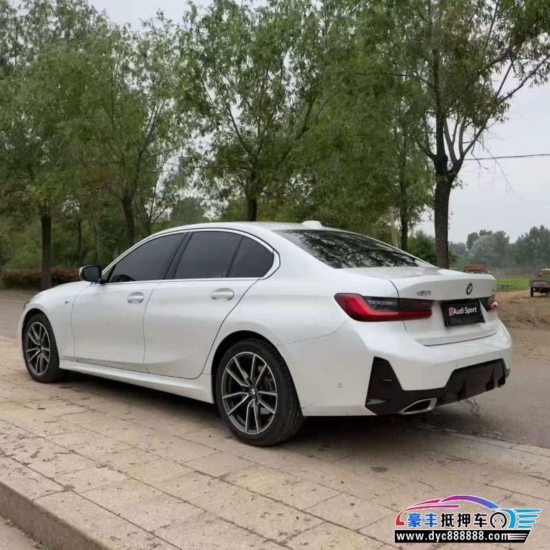 25年宝马5系轿车抵押车出售