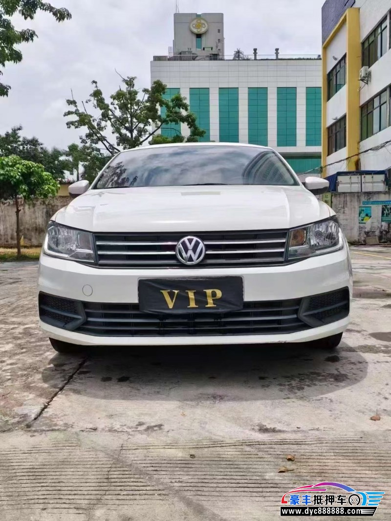 抵押车出售22年大众桑塔纳轿车
