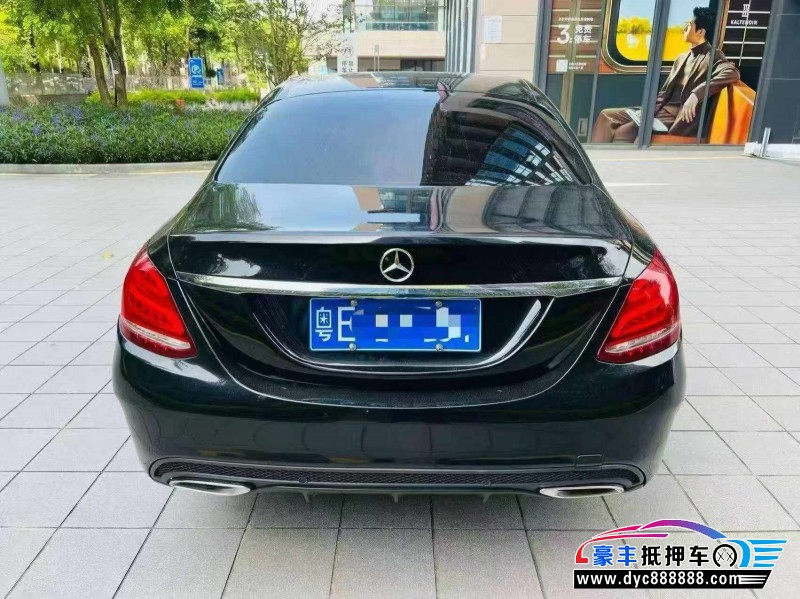 14年奔驰C轿车抵押车出售