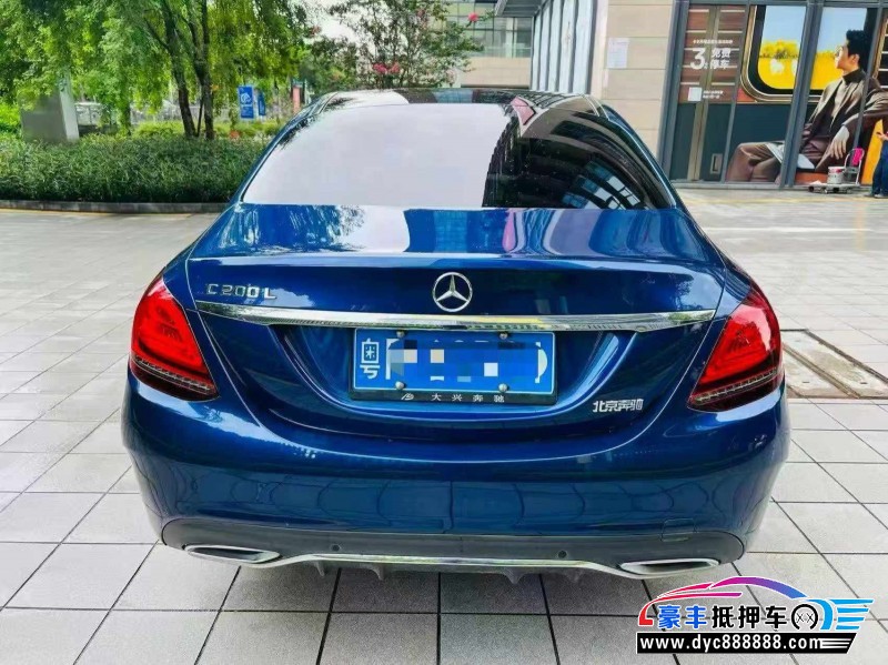 21年奔驰C轿车抵押车出售