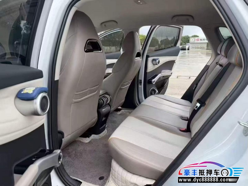 24年比亚迪元轿车抵押车出售