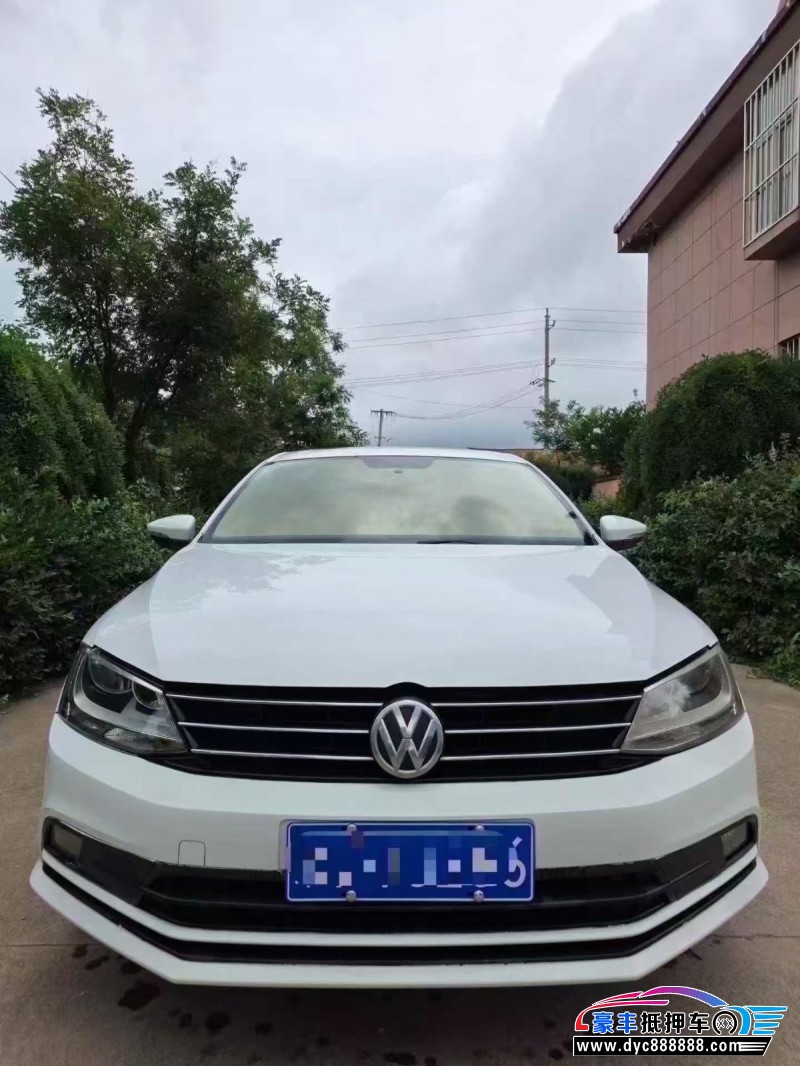 抵押车出售19年大众速腾轿车