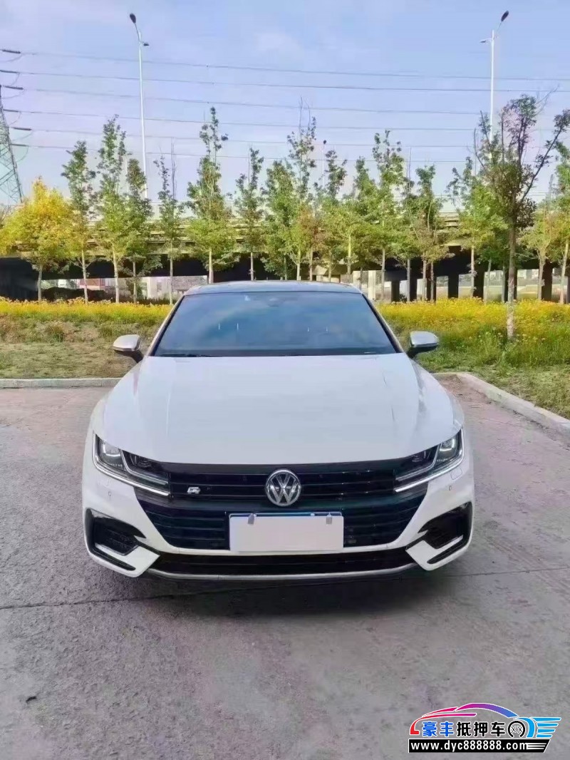 抵押车出售19年大众CC轿车