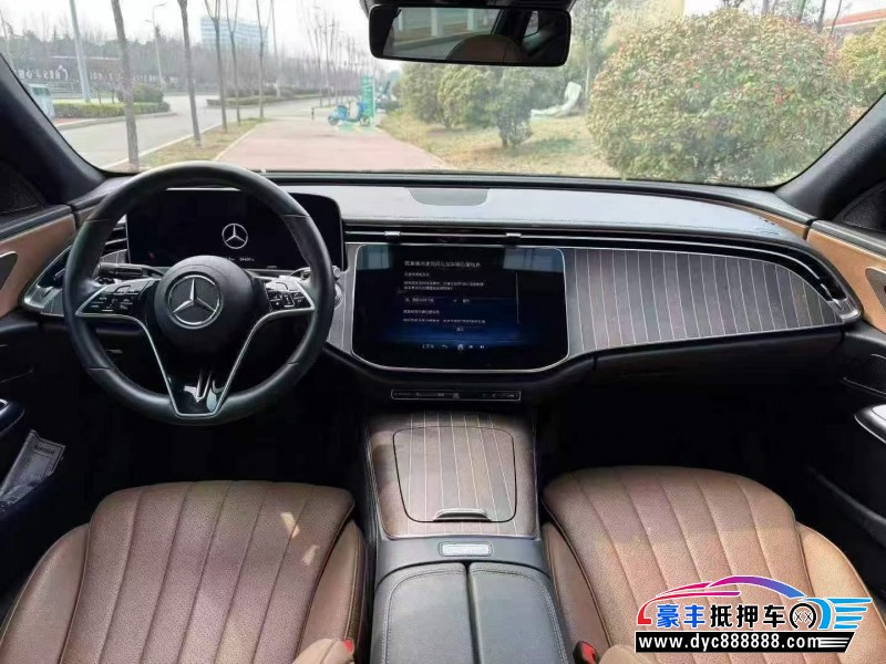 24年奔驰E轿车抵押车出售