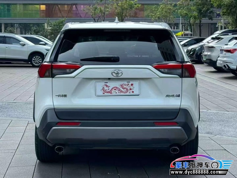 20年丰田RAV4轿车抵押车出售
