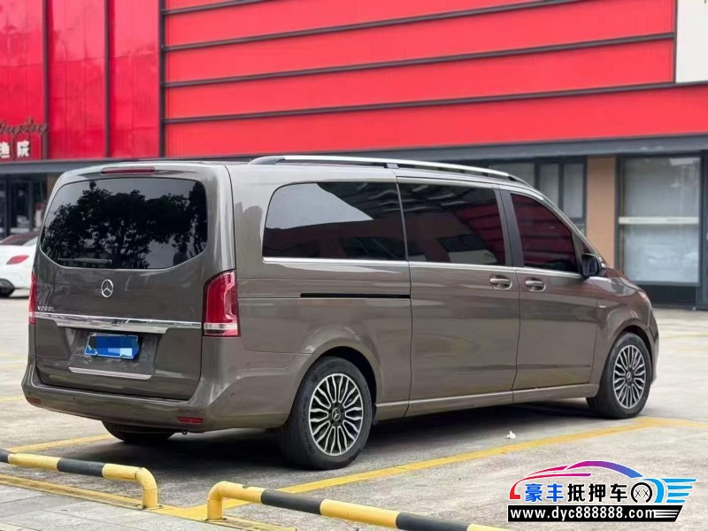 18年奔驰V轿车抵押车出售