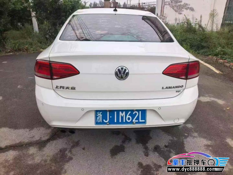18年大众凌渡轿车抵押车出售
