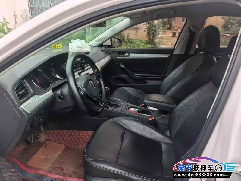 18年大众凌渡轿车抵押车出售