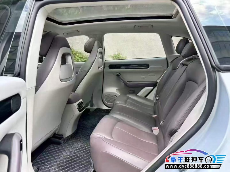 23年零跑C11轿车抵押车出售
