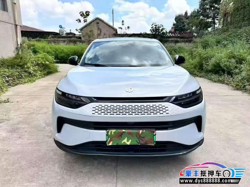 23年零跑C11轿车抵押车出售