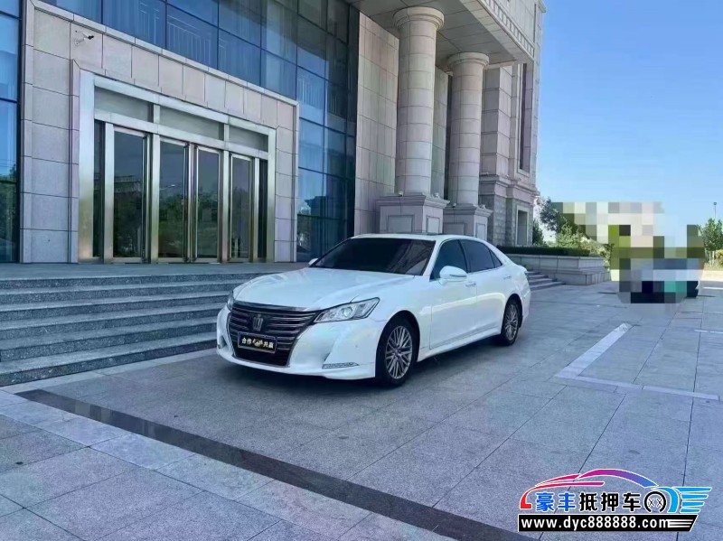 17年丰田皇冠轿车抵押车出售