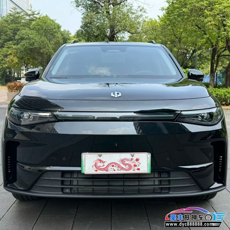 抵押车出售26年零跑C16轿车