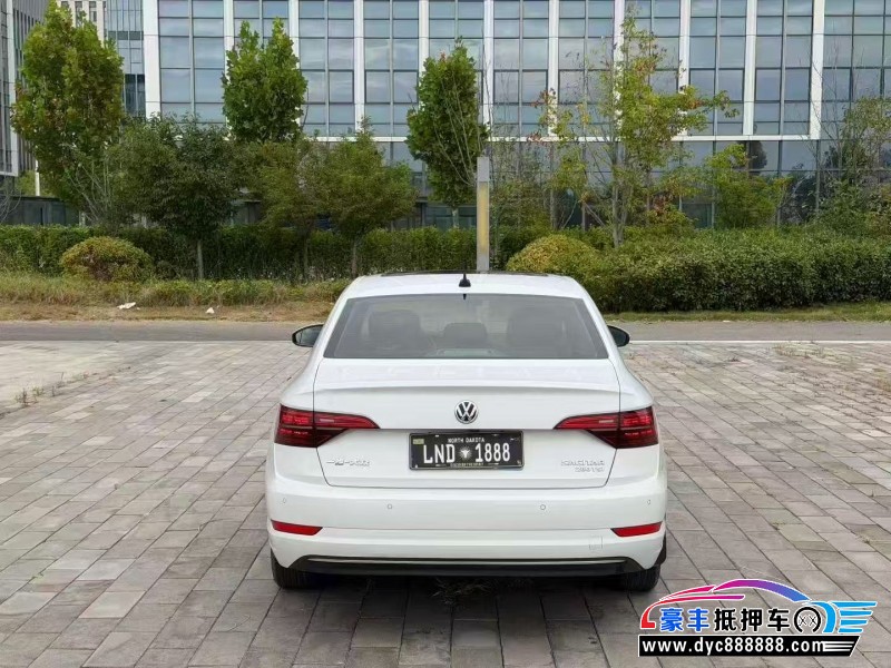 22年大众速腾轿车抵押车出售