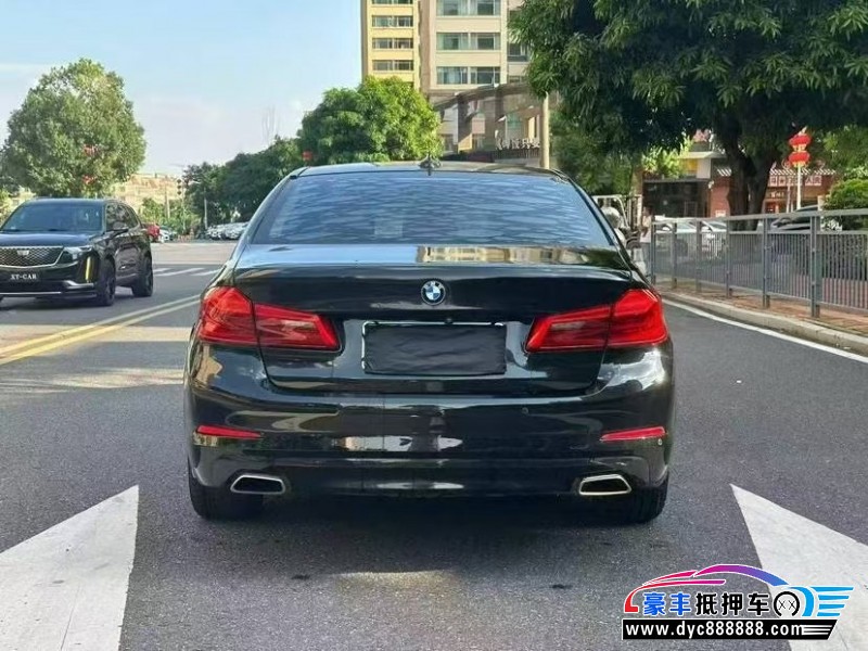 17年宝马5系轿车抵押车出售