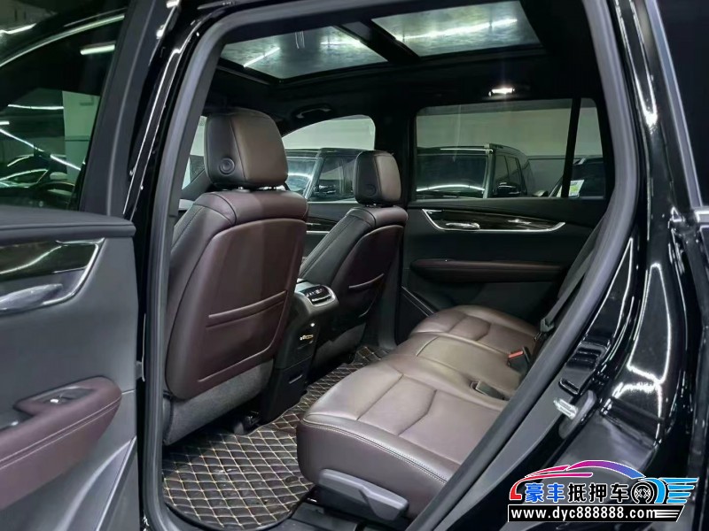 21年凯迪拉克xt6轿车抵押车出售