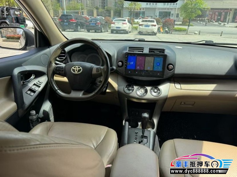 12年丰田RAV4轿车抵押车出售