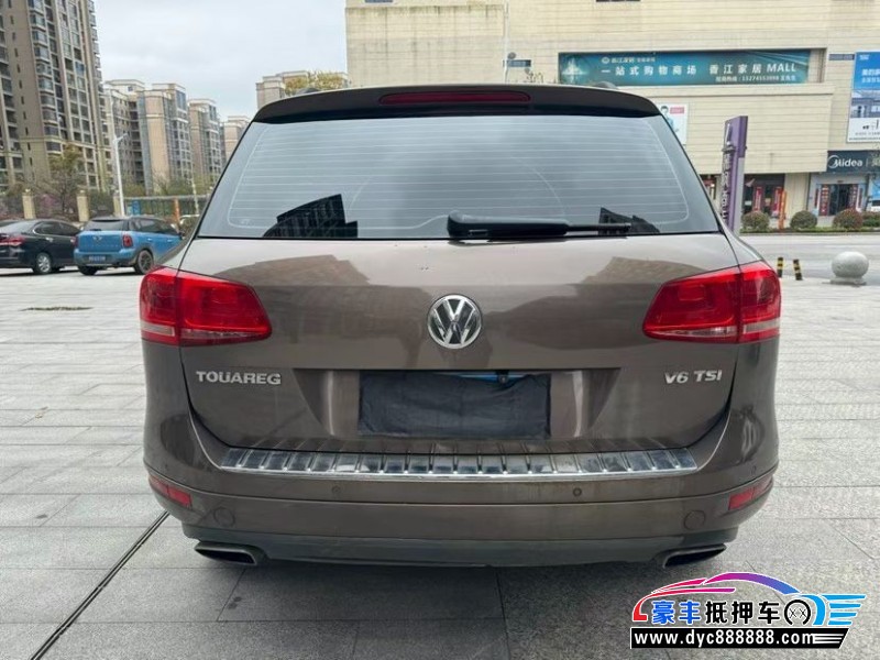 15年大众途锐轿车抵押车出售