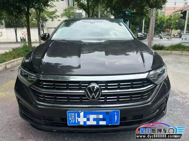 抵押车出售24年大众速腾轿车
