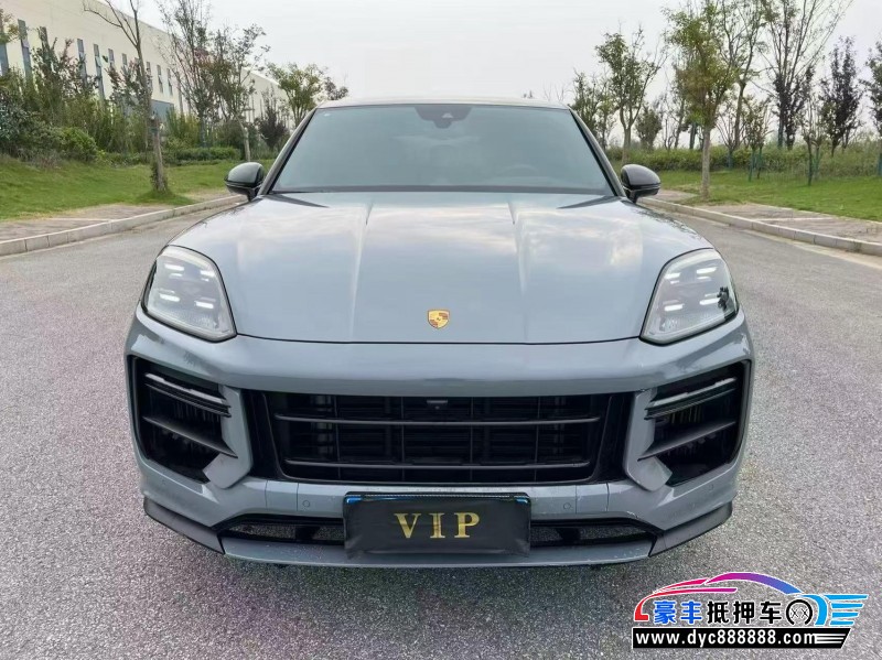 抵押车出售24年保时捷卡宴轿车