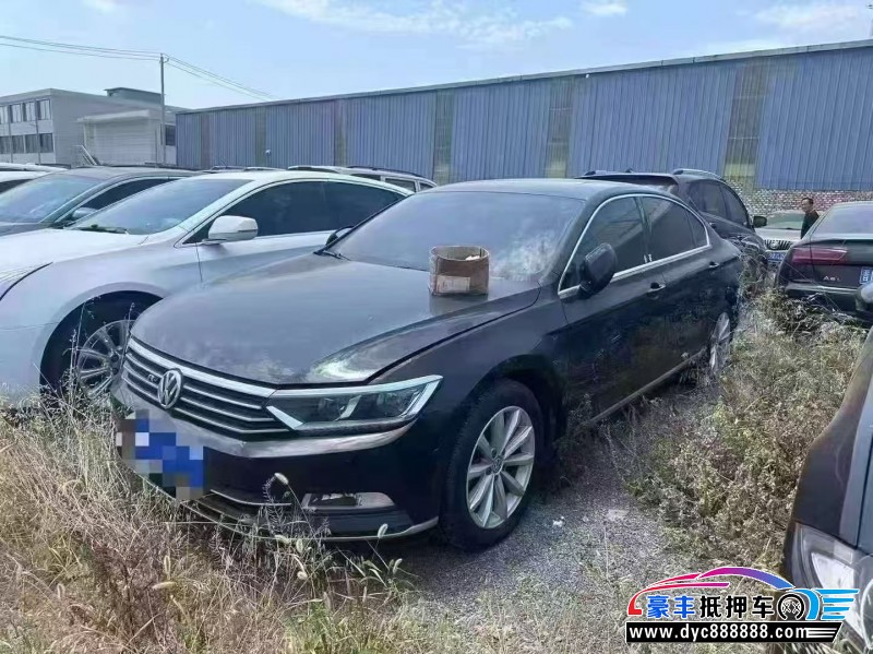 19年大众迈腾轿车抵押车出售