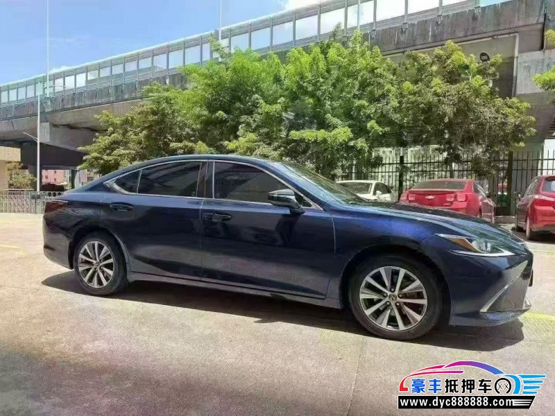 21年雷克萨斯ES轿车抵押车出售