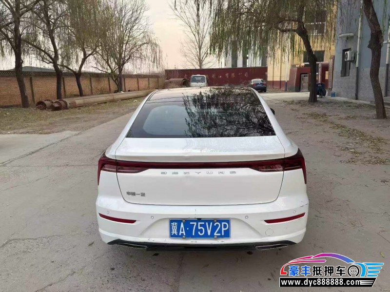 24年奔腾B70轿车抵押车出售
