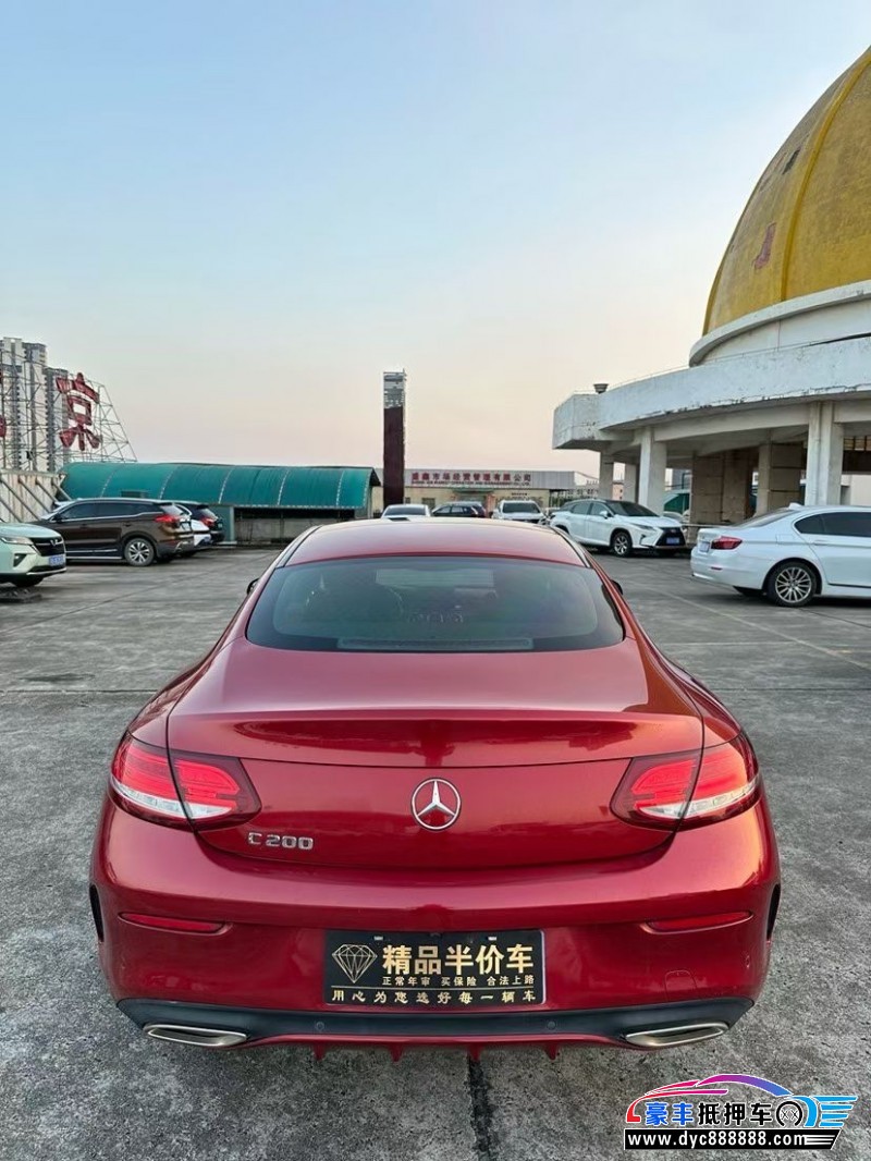 17年奔驰C轿车抵押车出售
