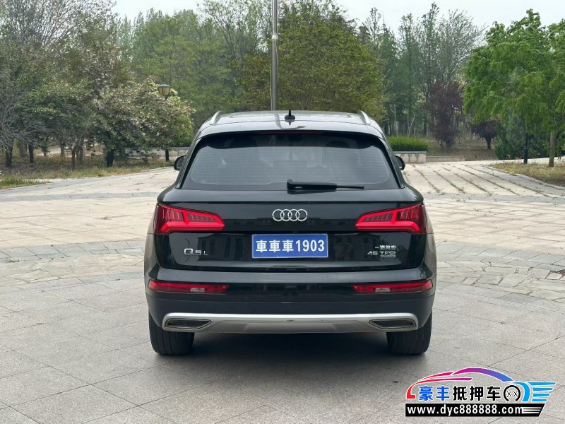 20年奥迪Q5轿车抵押车出售