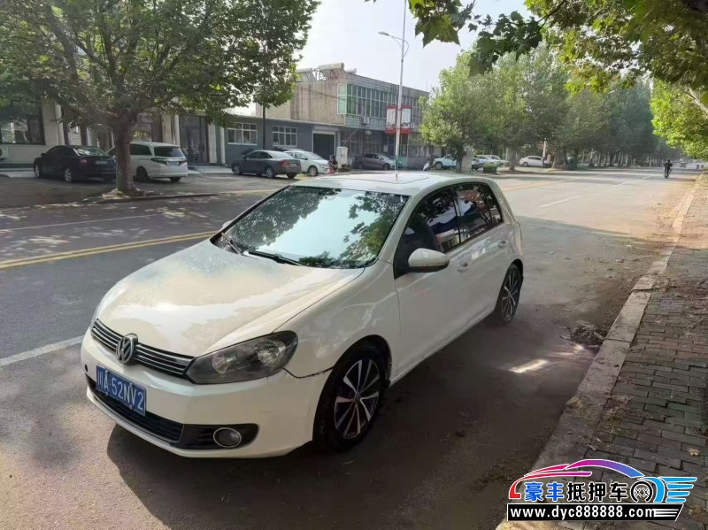 11年大众高尔夫轿车抵押车出售