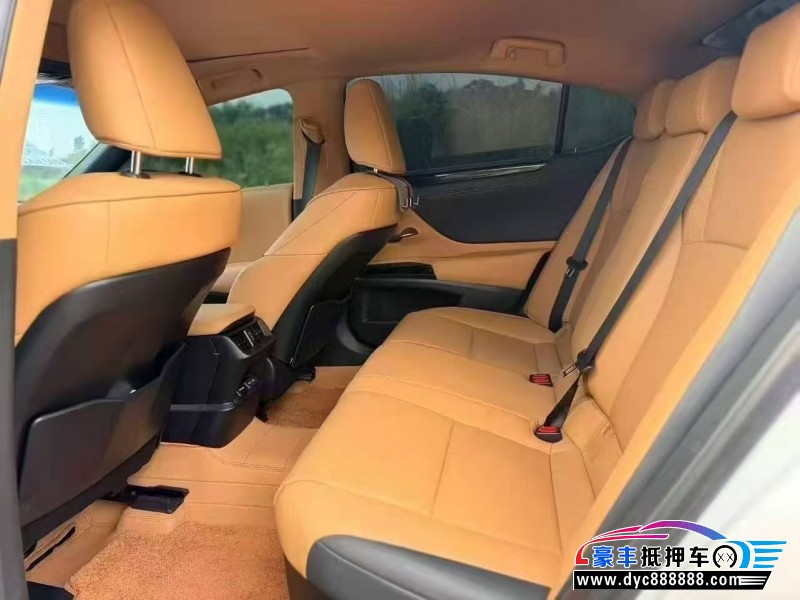 23年雷克萨斯ES轿车抵押车出售